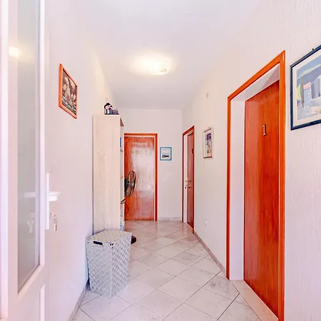 Pensjonat Double 14434a 3*