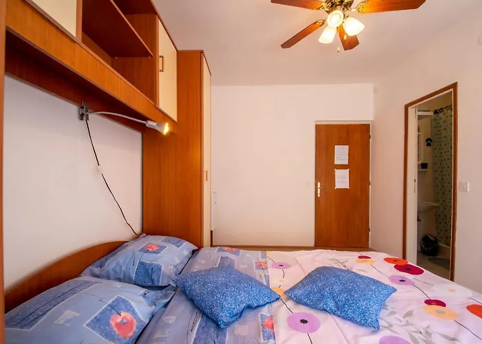 Pensión Double 14434a 3*