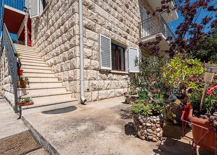 Double 14434a Pensión 3*